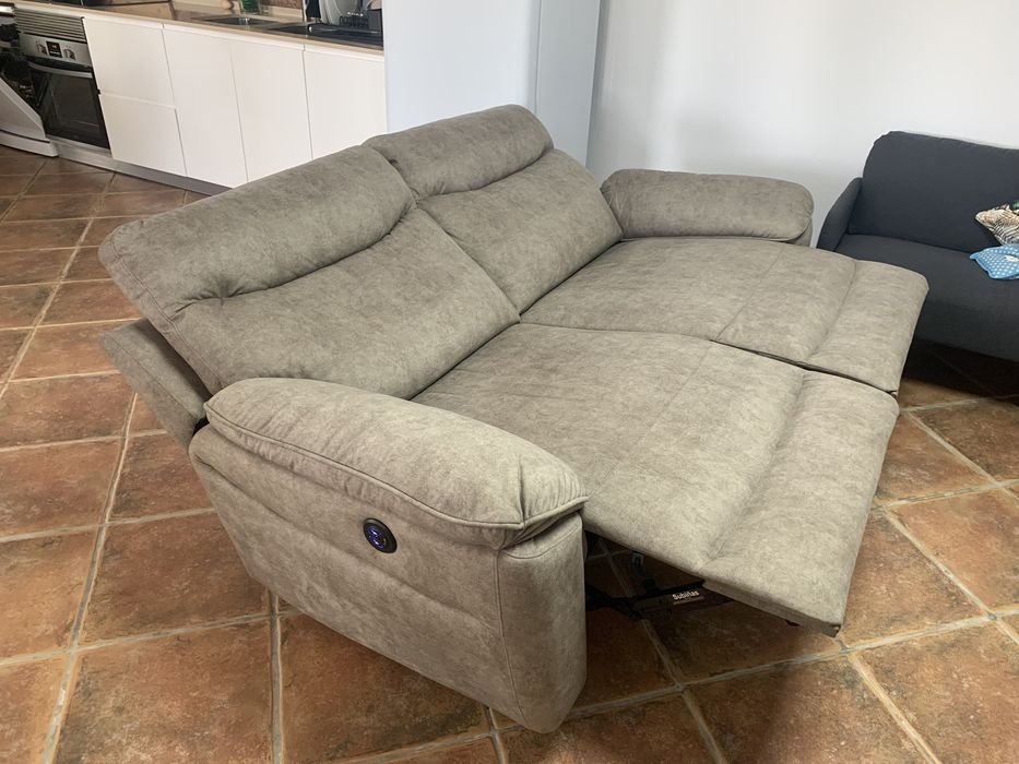 Sofá de três lugares como novo