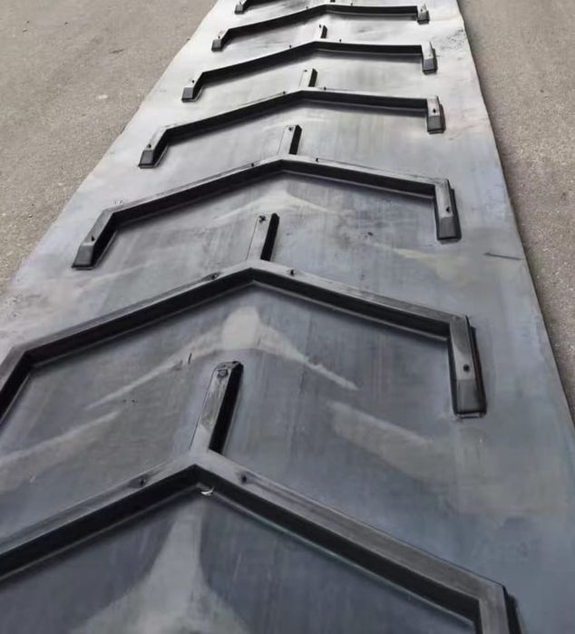 Шевронная конвеерная, транспортерная лента.