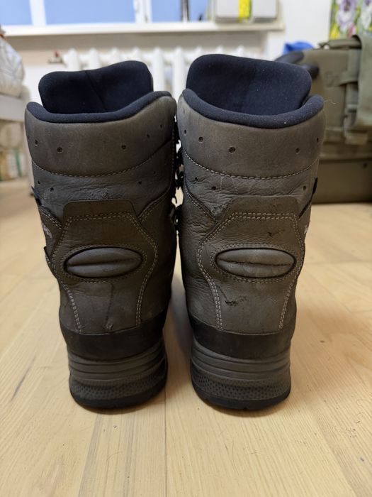 LOWA Tibet Superwarm GTX 42,5