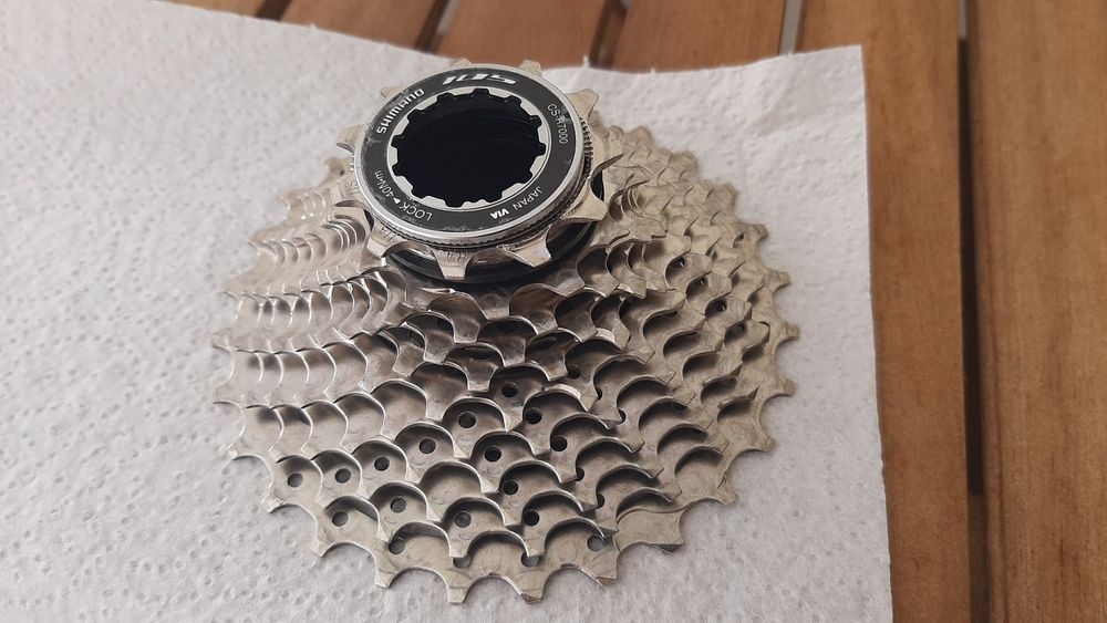 Cassete 105 CS-R7000 11v 11-28 + corrente