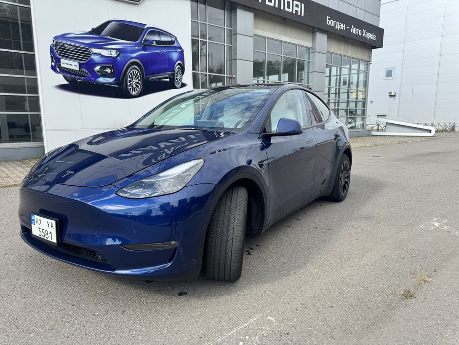 Tesla Model Y 2023 року