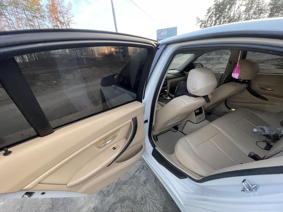 BMW F30 328  2012 год
