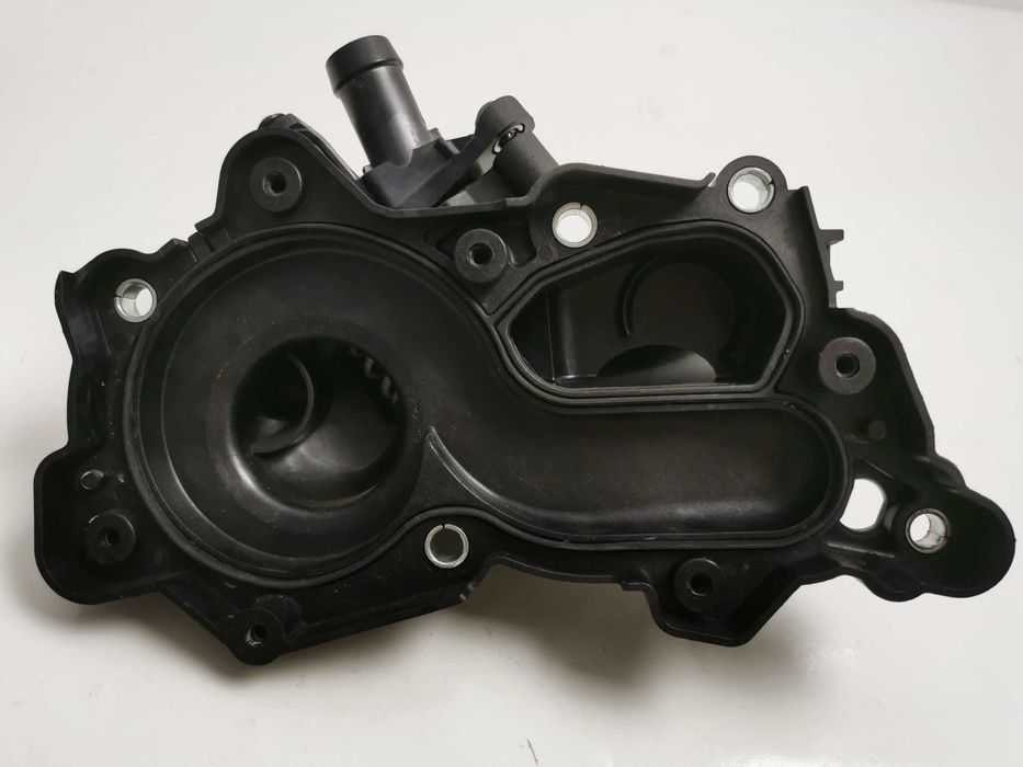 Pokrywa obudowa POMPA WODY P685 OCTAVIA III Golf VII AUDI A1
