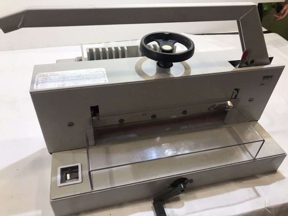 Продам Різак Ideal ст 4700 для формата А3