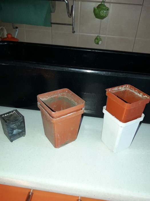 Продам горшки для рассады, цветов