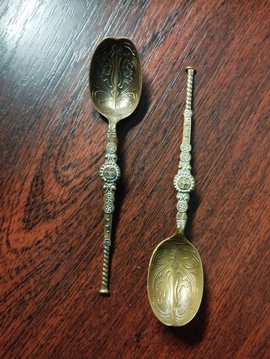 Сувенірна ложка на тему коронації