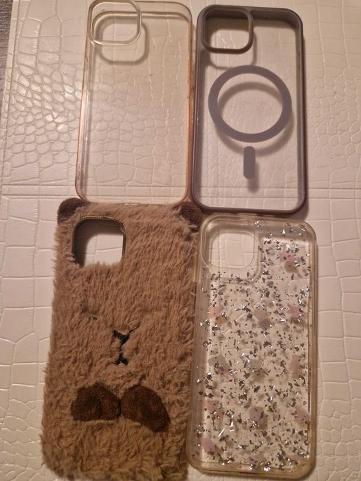 4 etui na iphone 13 Używane