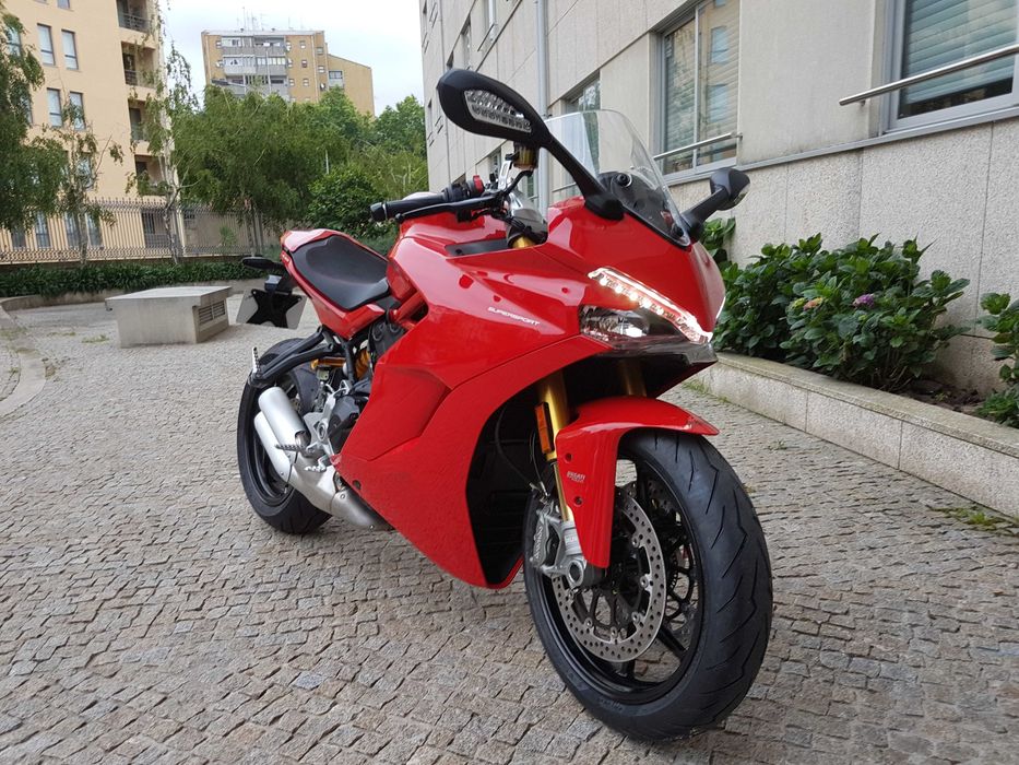 Ducati Supersport S Red 3000 kms