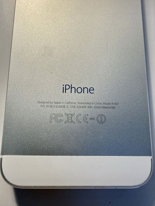Продам Iphone Айфон 5S