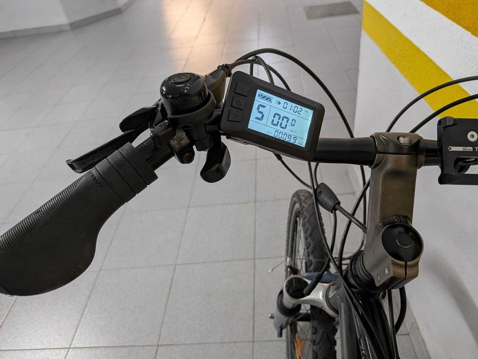 Bicicleta elétrica 26”, pronta usar