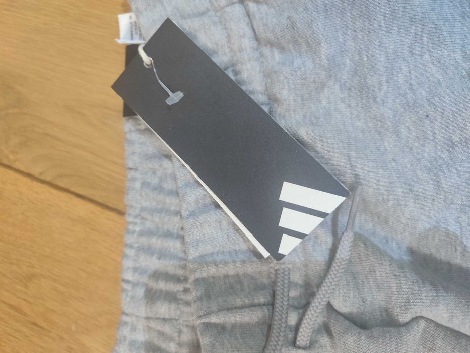 NOWE Z METKĄ Spodnie młodzieżowe dresy adidas cargo