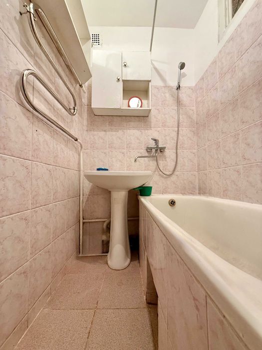 Здається 2-кімнатна квартира  м. Стрий, вул. Січових Стрільців, 10Б