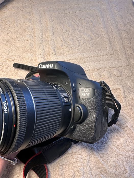 Câmera Canon EOS 750D