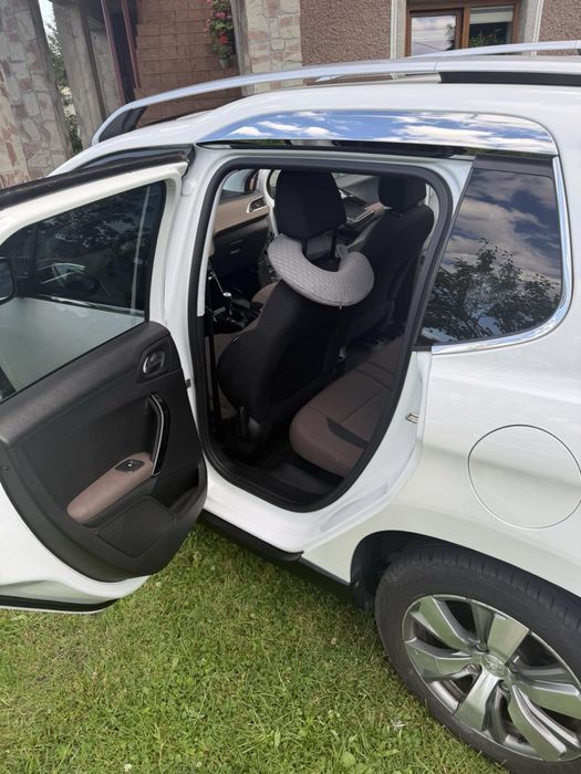 Авто Peugeot 2008 2013 1.2 бенз