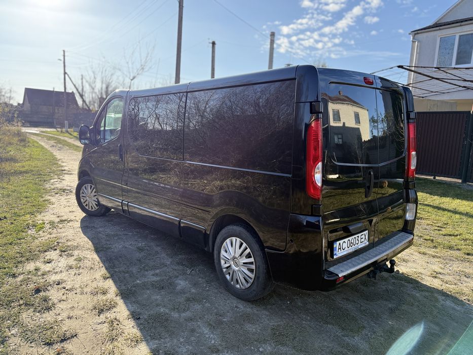 Opel Vivaro. Опель Віваро