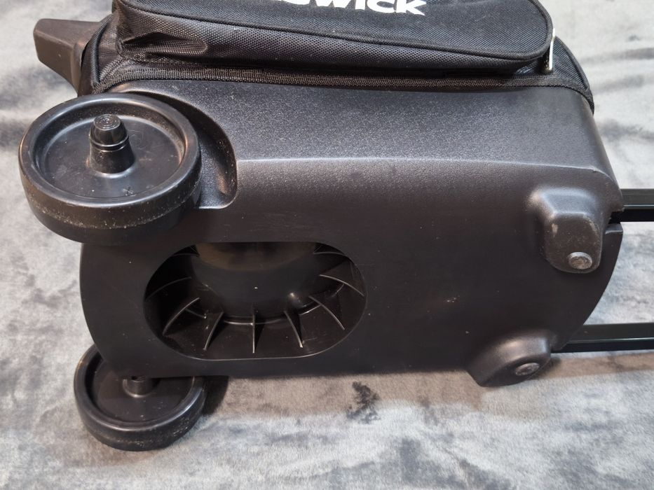 Conjunto bowling: saco + bolas + luva + sapatos