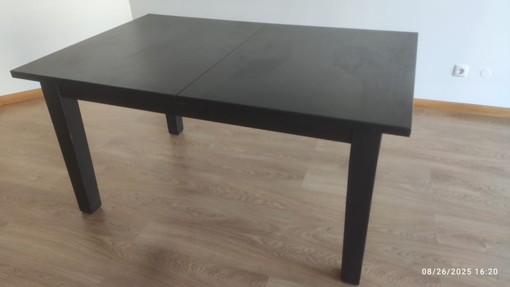 Mesa preta madeira maciça