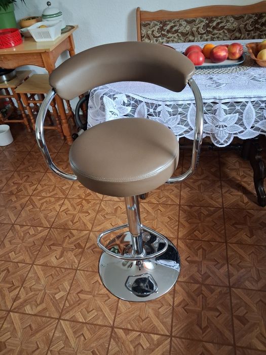 Hoker barowy,kuchenny,krzeslo obrotowe