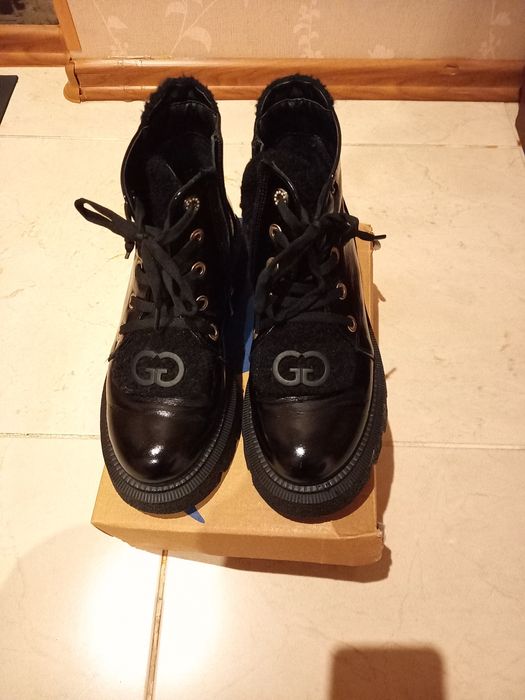 Женские кожанные ботинки