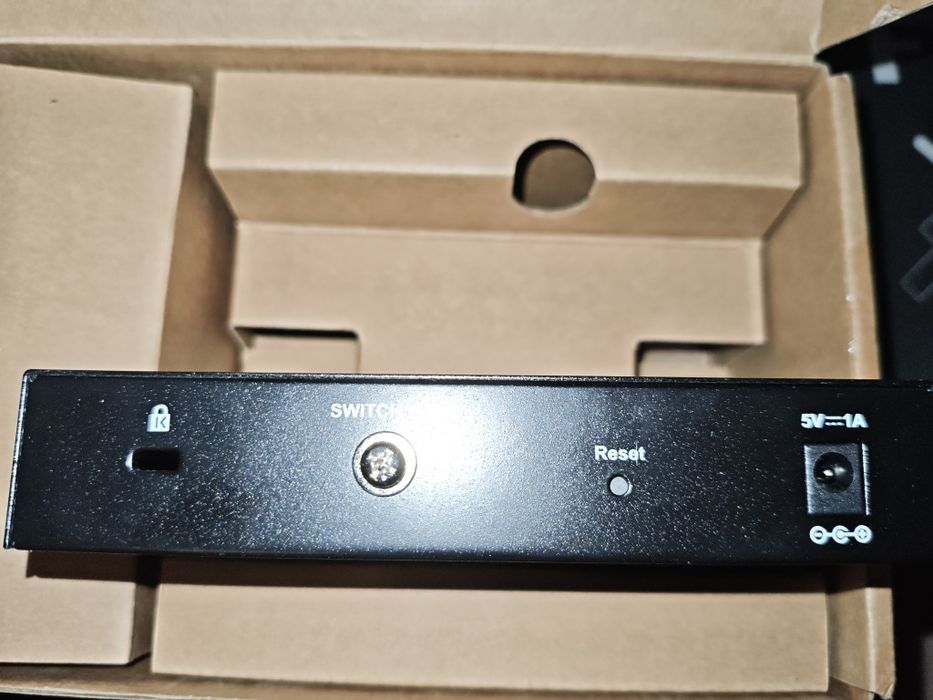 Комутатор D-link DGS-1100-08v2