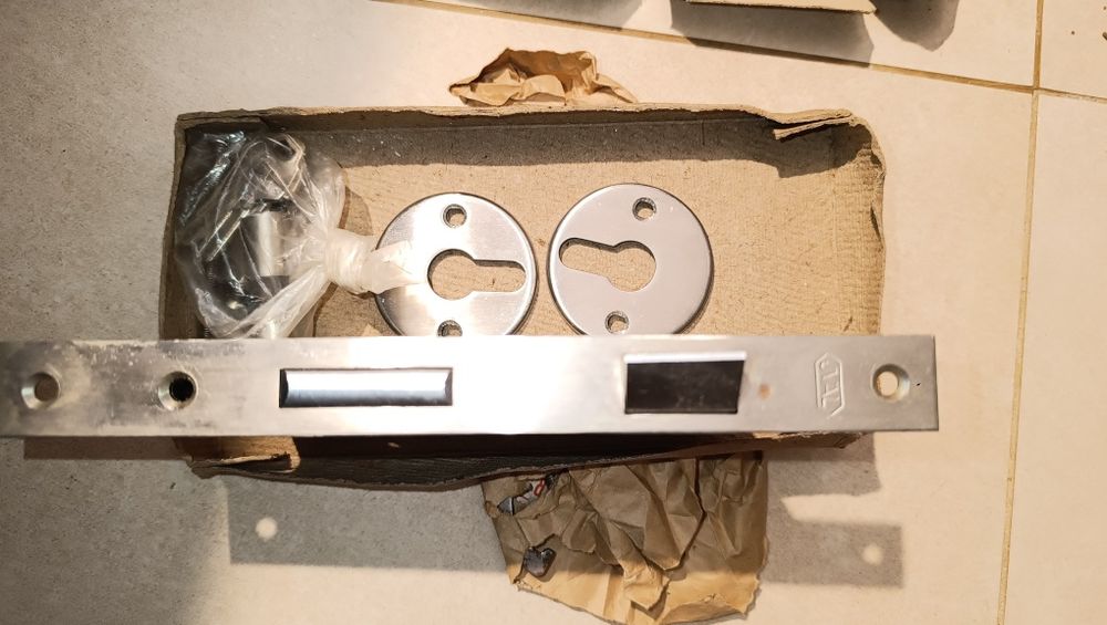 Fechadura de porta YALE 65mm