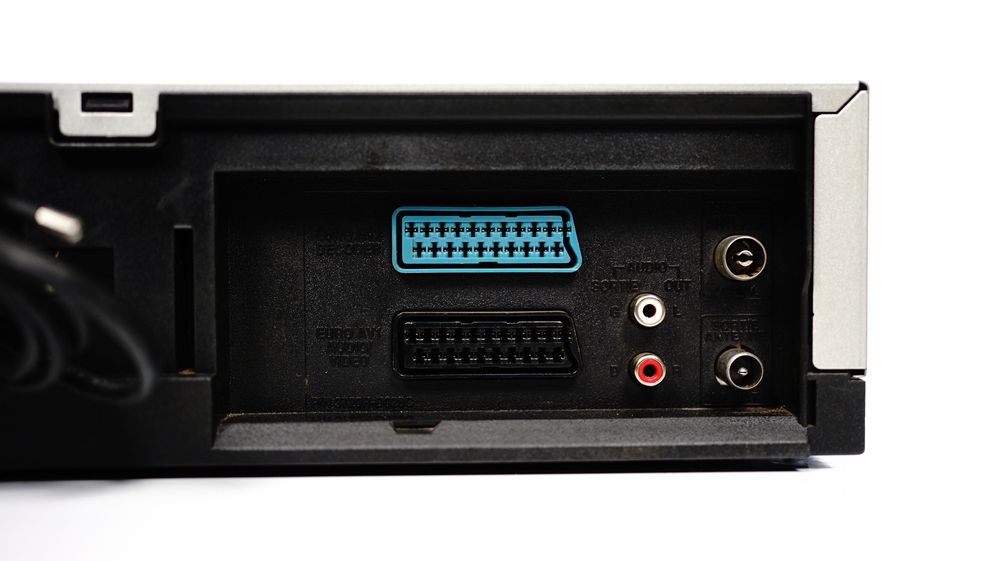 Magnetowid VCR JVC HR-J590 Hi-Fi Stereo 6-głowicowy LP/SP