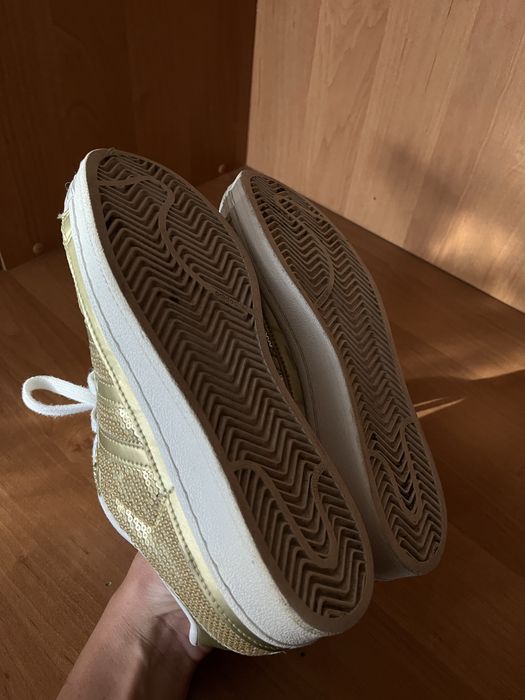 Adidas superstar