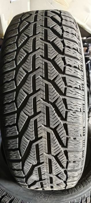 Opony zimowe 205/55r16 komplet 2szt  stan bdb