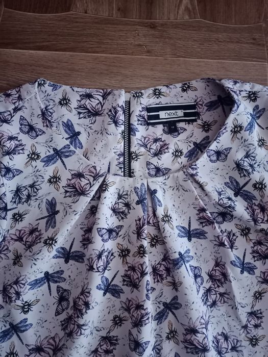 Платья розмір 46-48 об'єм груди 95 гарного качества