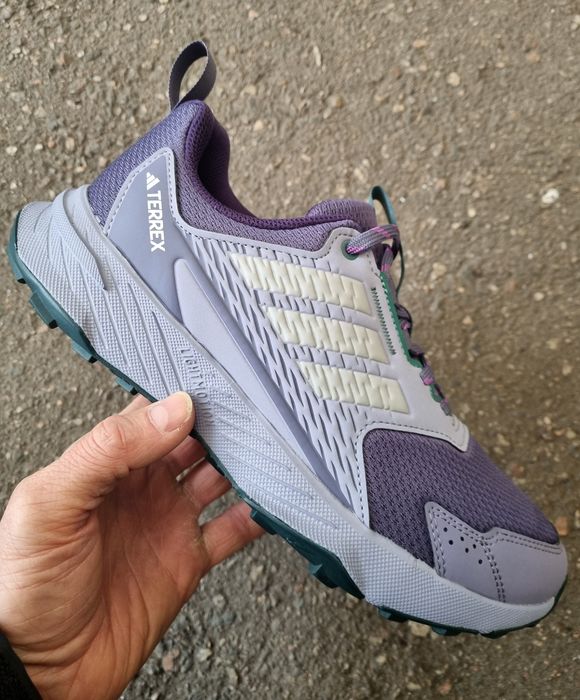 Жіночі кросівки АДІДАС ТЕРРЕКС (ADIDAS Terrex Tracefinder 2 W)