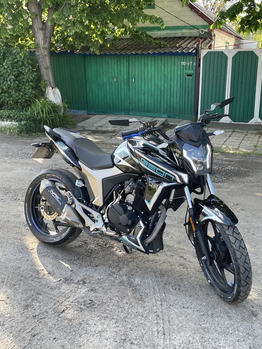 Продаю мотоцикл geon cr6s 250