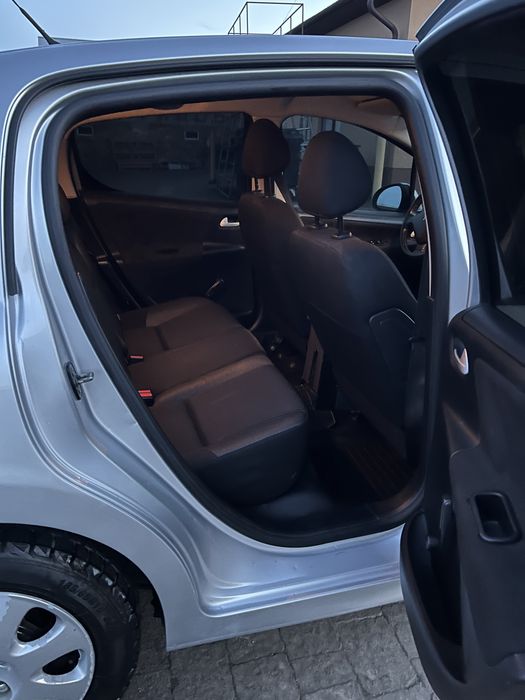 Продам Peugeot 207