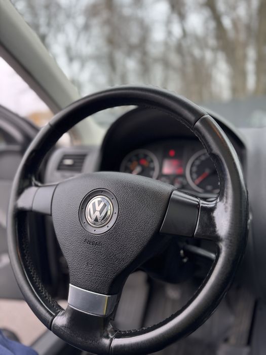 Volkswagen golf 5