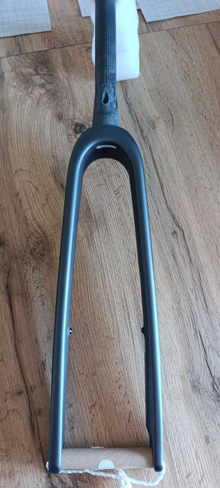 Widelec karbonowy "Merida Scultura Endurance CF3 DISC carbon"