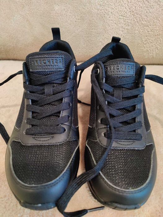 Sapatilhas Skechers Uno tam. 37 novas com etiqueta