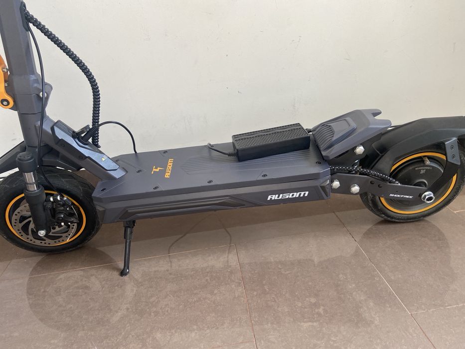 Trotinete Elétrica Ausom K20 - Como Nova