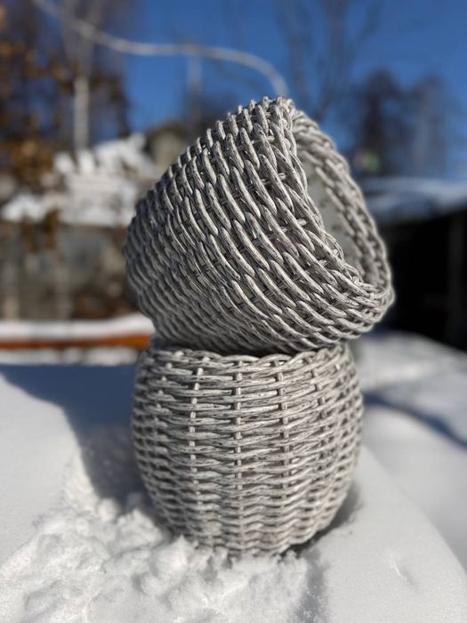 Кашпо зі штучного ротангу