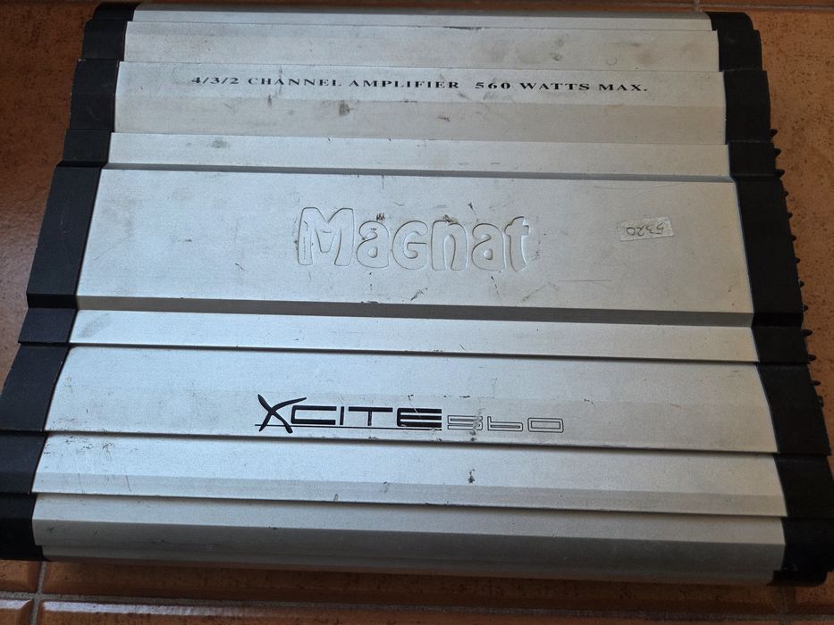 Amplificador MAGNAT Xcite.