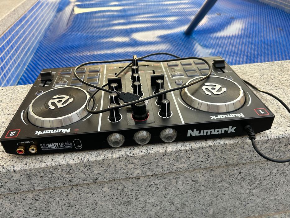 Numark Party Mix