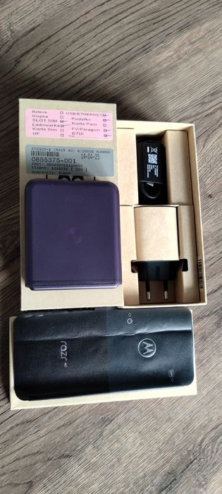 Motorola RAZR 40