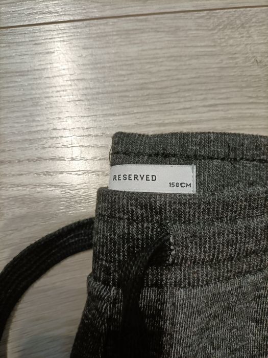 Spodnie dresowe Reserved 158