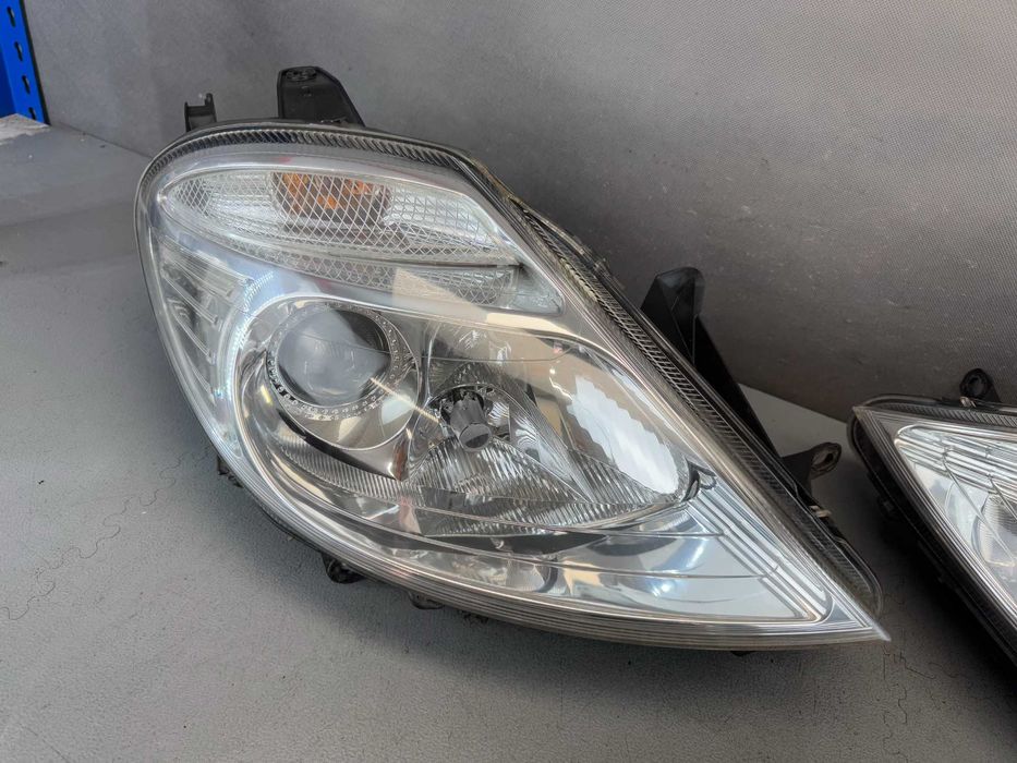 Citroen C8 Lampy Przód Przednie Xenon Kompletne Lewa+Prawa EU Ładne