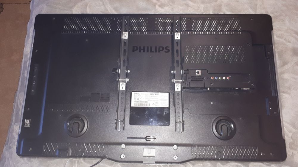 Продам телевизор Philips 40 PFL 7605 H/12