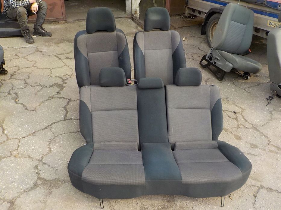 fotel kierowcy fotele komplet subaru forester II