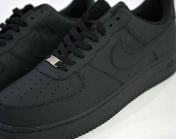 Nike Air Force 1 07 czarny rozmiar 36