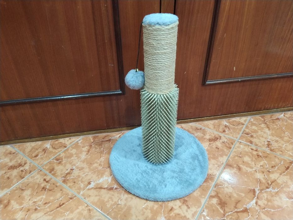 Arranhador para gato. Casa quarto apartamento vivenda escritório.