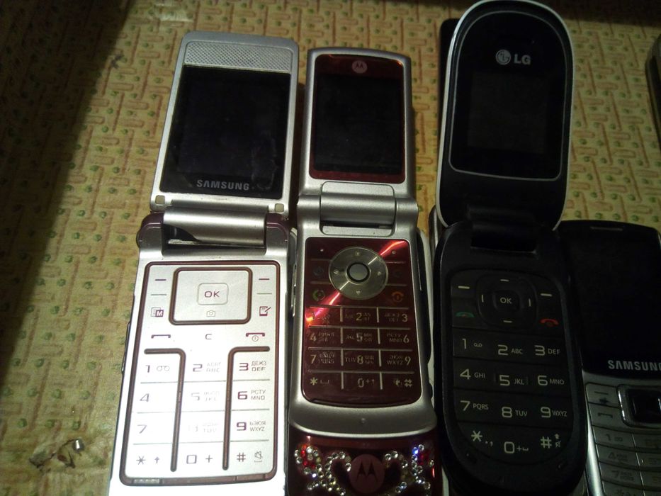 Nokia fly samsung lg (одним лотом)