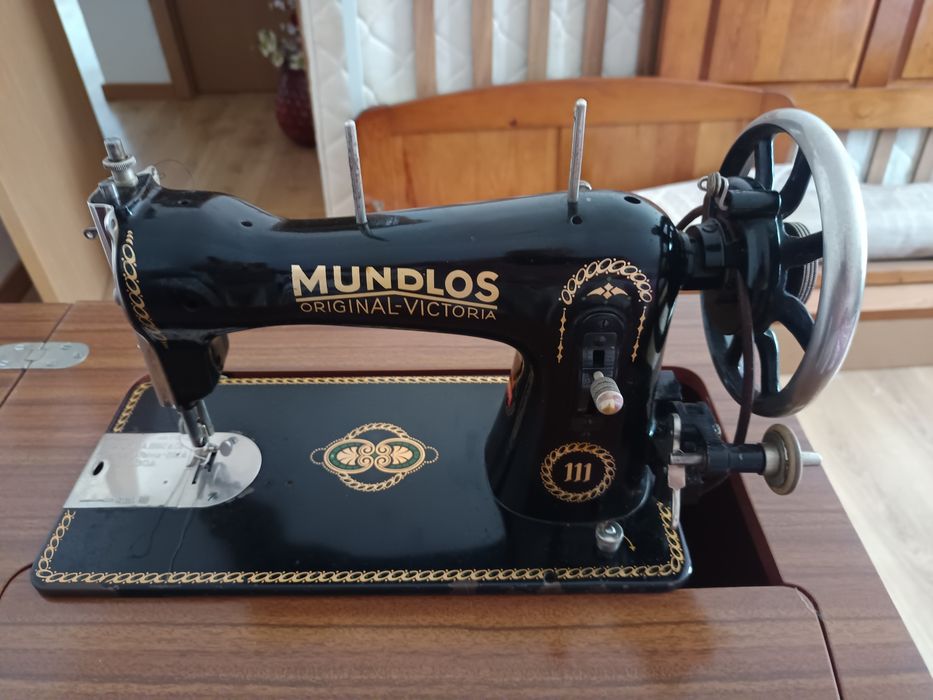 Máquina costura Mundlos original victoria
