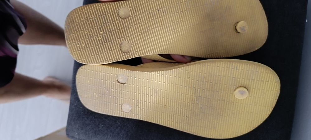 Havaianas amarelas, usadas. Tamanho 37-38
