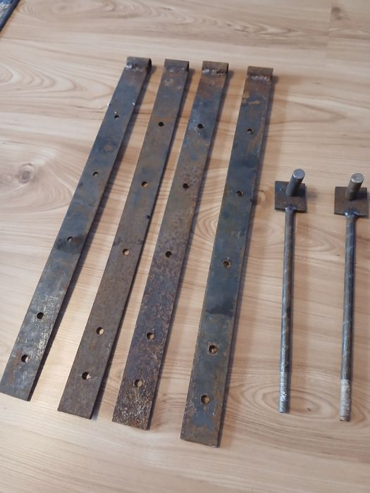 Zawiasy stalowe    .